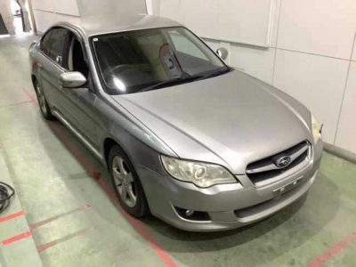 SUBARU LEGACY B4