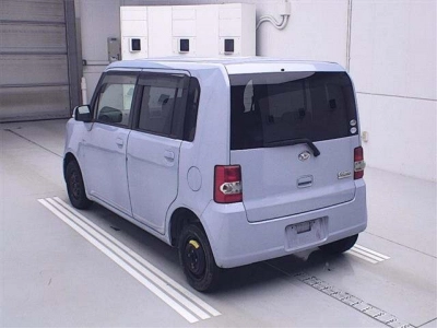 DAIHATSU MOVE CONTE