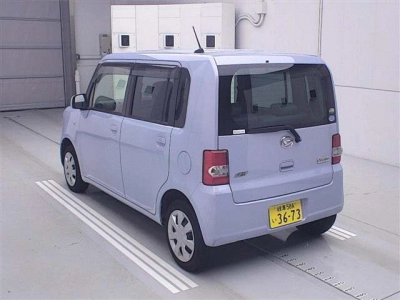 DAIHATSU MOVE CONTE