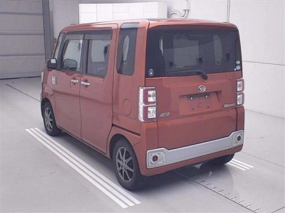 DAIHATSU WAKE