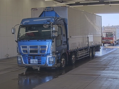 ISUZU GIGA