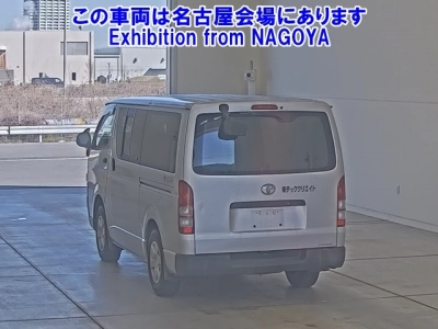 TOYOTA REGIUS VAN