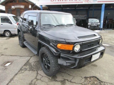 TOYOTA FJ CRUISER