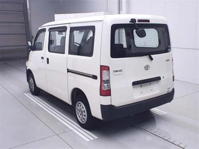 TOYOTA TOWN ACE
