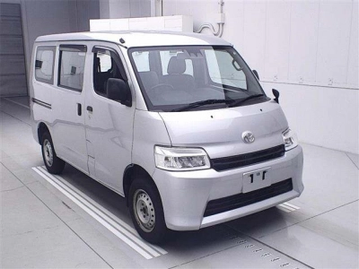 TOYOTA TOWN ACE