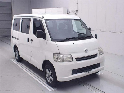 TOYOTA TOWN ACE