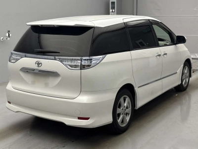 TOYOTA ESTIMA HYBRID