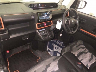 DAIHATSU TANTO FUN CROSS