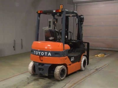 TOYOTA  FORKLIFT 