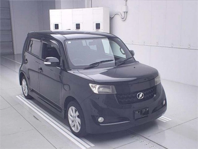 TOYOTA BB
