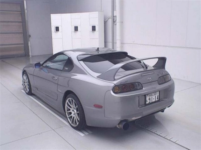TOYOTA SUPRA