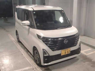 NISSAN ROOX