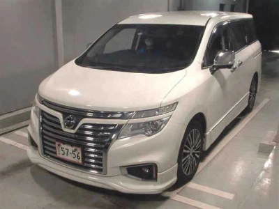 NISSAN ELGRAND