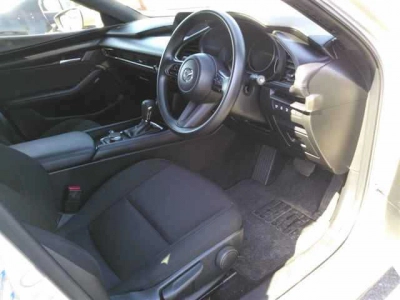 MAZDA MAZDA3 FASTBACK