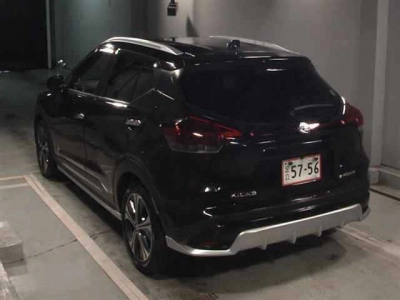 NISSAN KICKS