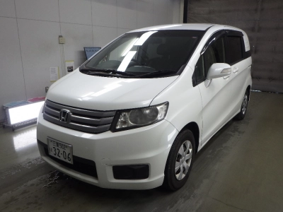 HONDA FREED SPIKE