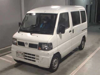 NISSAN CLIPPER VAN