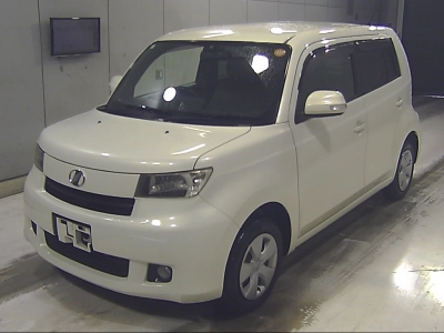 TOYOTA BB