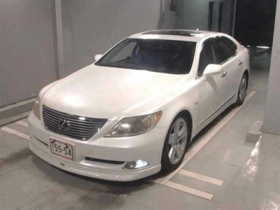 LEXUS LS