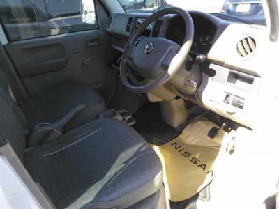 NISSAN NV100 CLIPPER