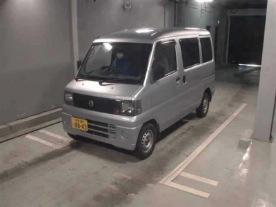 NISSAN CLIPPER VAN