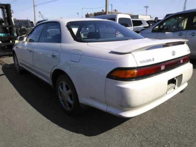TOYOTA MARK II
