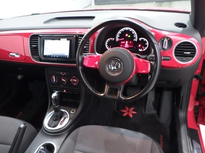 VOLKSWAGEN THE BEETLE