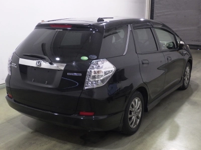 HONDA FIT SHUTTLE