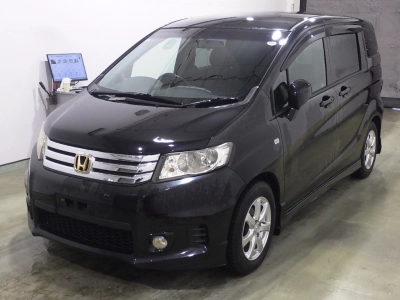 HONDA FREED SPIKE