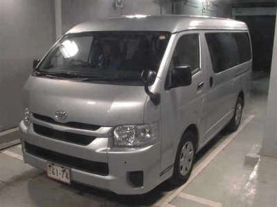 TOYOTA HIACE WAGON