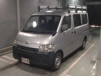 TOYOTA LITE ACE VAN