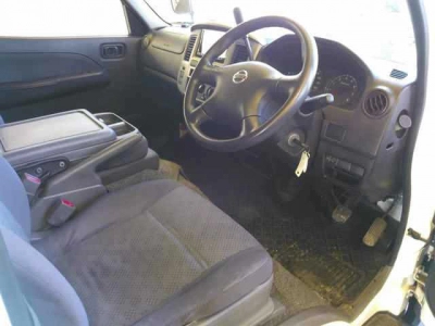 NISSAN CARAVAN