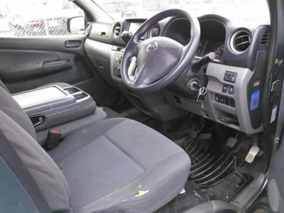 NISSAN NV350 CARAVAN
