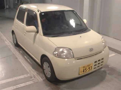 DAIHATSU ESSE