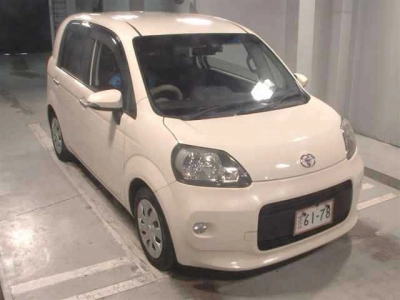 TOYOTA PORTE