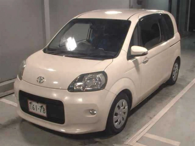 TOYOTA PORTE
