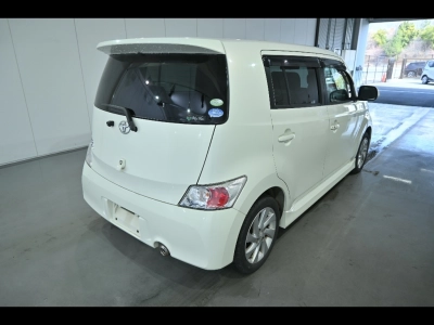 TOYOTA BB