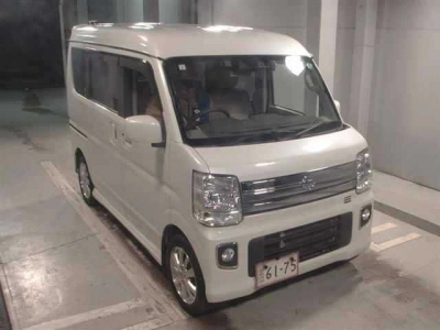 NISSAN NV100 CLIPPER RIO