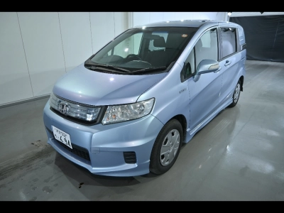HONDA FREED SPIKE