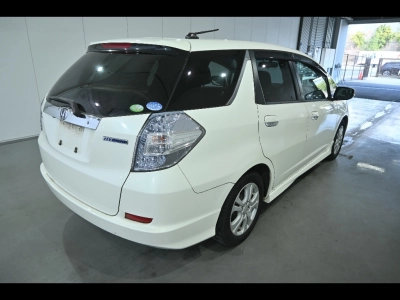 HONDA FIT SHUTTLE