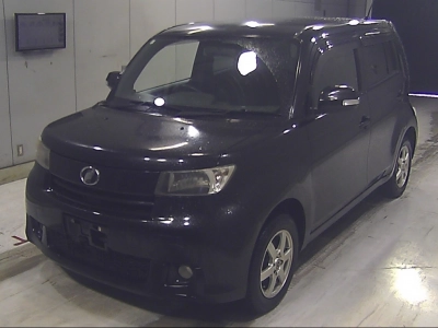 TOYOTA BB