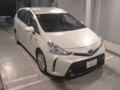 TOYOTA PRIUS ALPHA