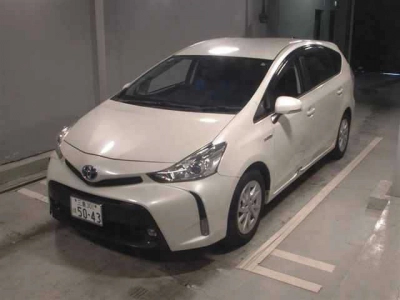 TOYOTA PRIUS ALPHA