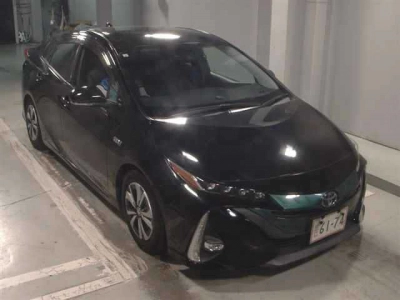 TOYOTA PRIUS PHV