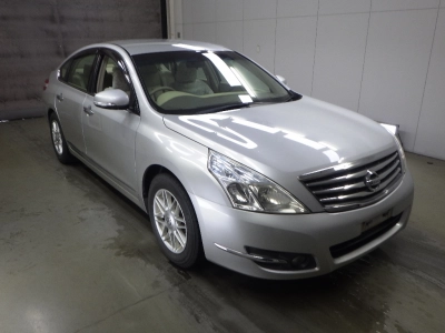 NISSAN TEANA