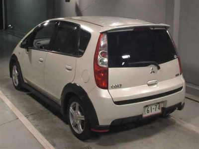 MITSUBISHI COLT