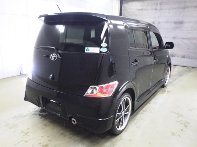 TOYOTA BB
