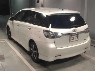 TOYOTA WISH