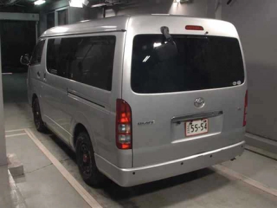 TOYOTA HIACE WAGON