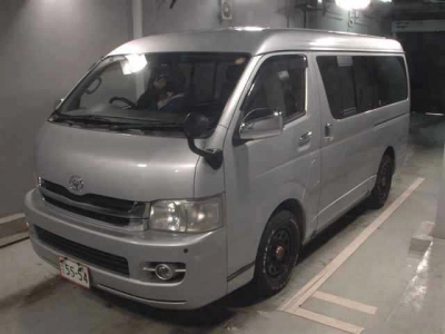 TOYOTA HIACE WAGON